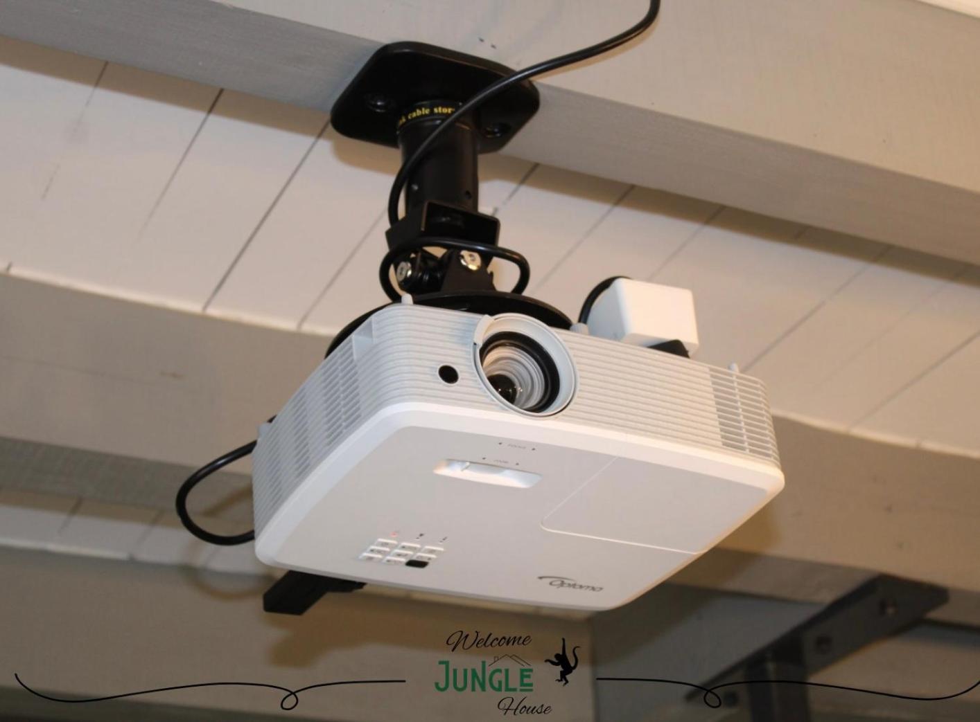 Maison "Jungle House" 90 M2 Billard, Retroprojecteur, Bar A Jeux , Vinyle, Wifi Fibre, Ideal Pro & Famille A 蒙布里松 外观 照片