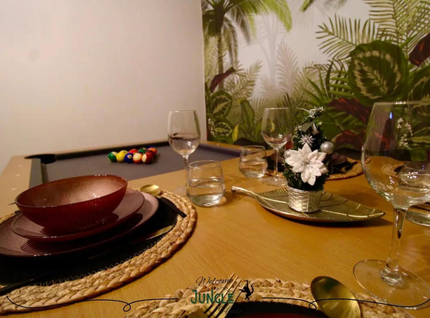 Maison "Jungle House" 90 M2 Billard, Retroprojecteur, Bar A Jeux , Vinyle, Wifi Fibre, Ideal Pro & Famille A 蒙布里松 外观 照片